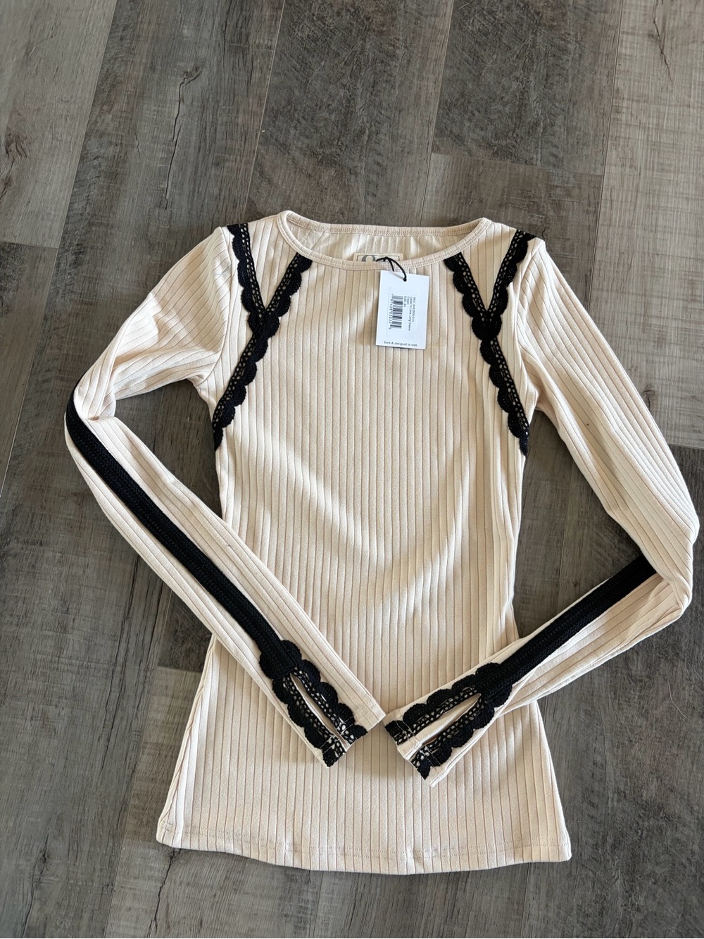 AMPERSAND AVE Cream Ribbed Long-Sleeve Top with Black Lace Accents